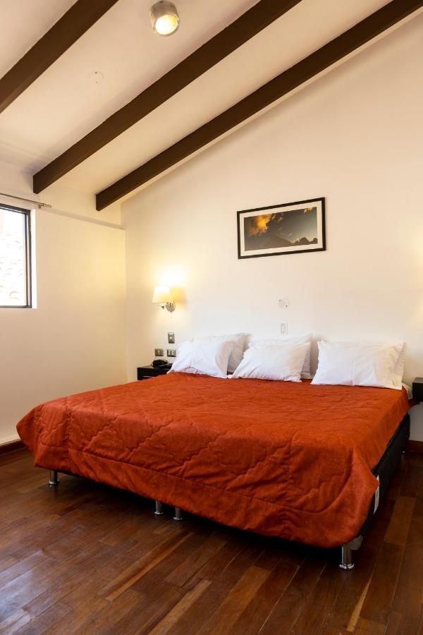 Hostal & Apartments El Triunfo Cuzco Kültér fotó