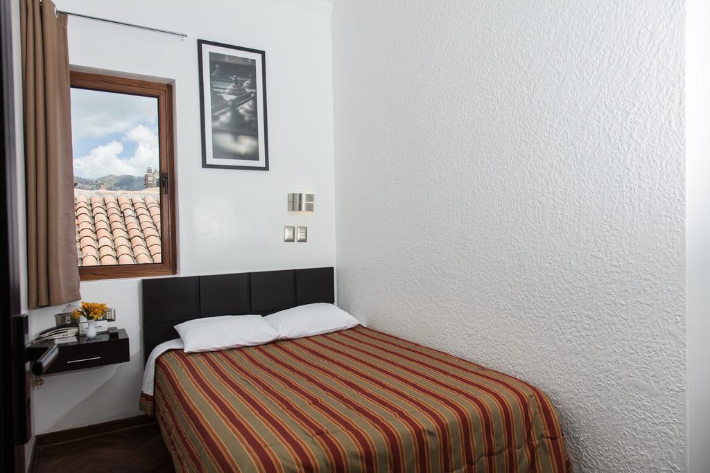 Hostal & Apartments El Triunfo Cuzco Kültér fotó