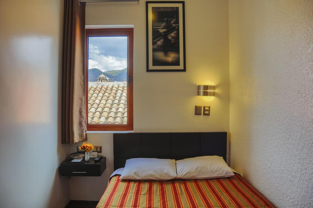 Hostal & Apartments El Triunfo Cuzco Kültér fotó