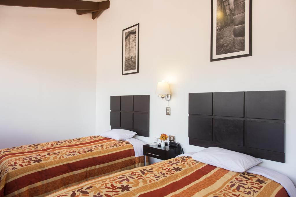 Hostal & Apartments El Triunfo Cuzco Kültér fotó