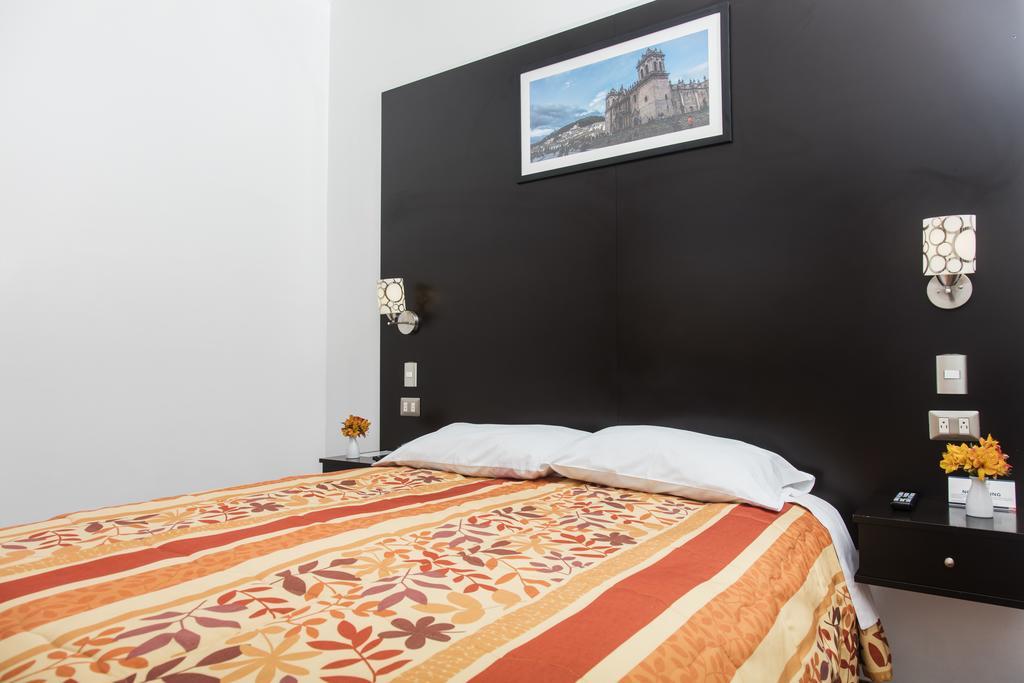 Hostal & Apartments El Triunfo Cuzco Kültér fotó